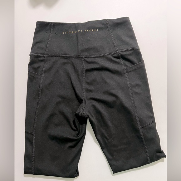 Victoria’s Secret Leggings with side pockets small - Picture 2 of 6
